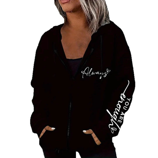 Damen nan oversized Kapuzenjacke mit Reißverschluss, handgeschriebener Typo-Applikation und Kontrast-Eingrifftaschen EB