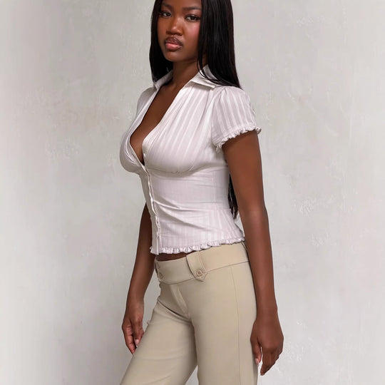Damen Kurzarm Bluse mit Rüschendetails EB