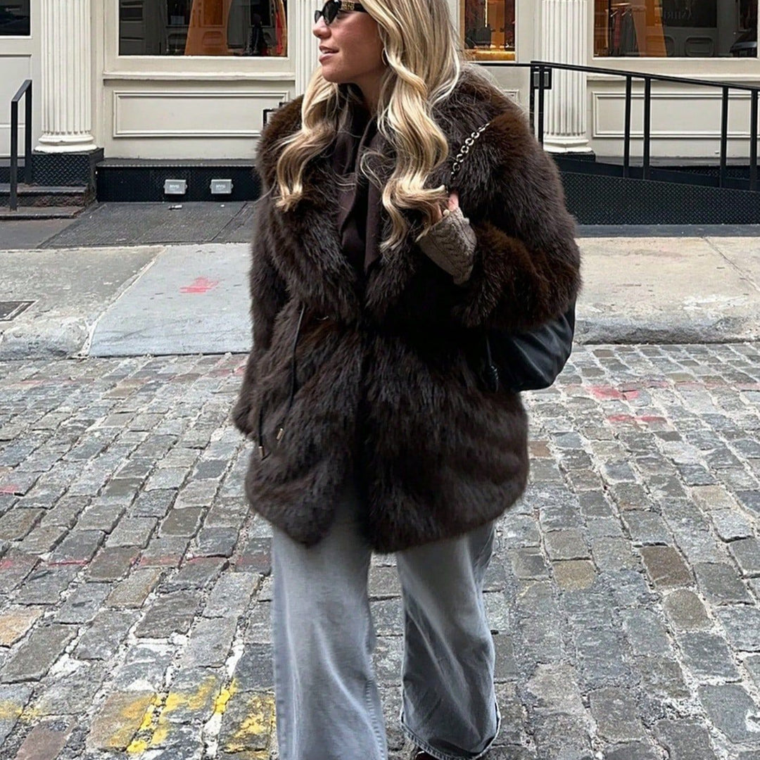Damen glamouröser Kunstfellmantel mit breitem Revers und Taillengürtel EB
