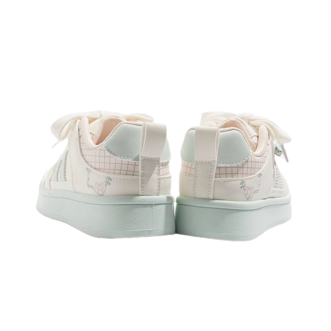 Damen Sneakers mit charmanten Sternenapplikationen und bequemer Dämpfung EB