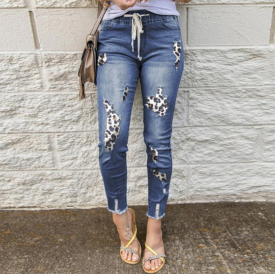 Damen Jeans im modernen Animal-Print mit trendigen Destroyed-Details EB