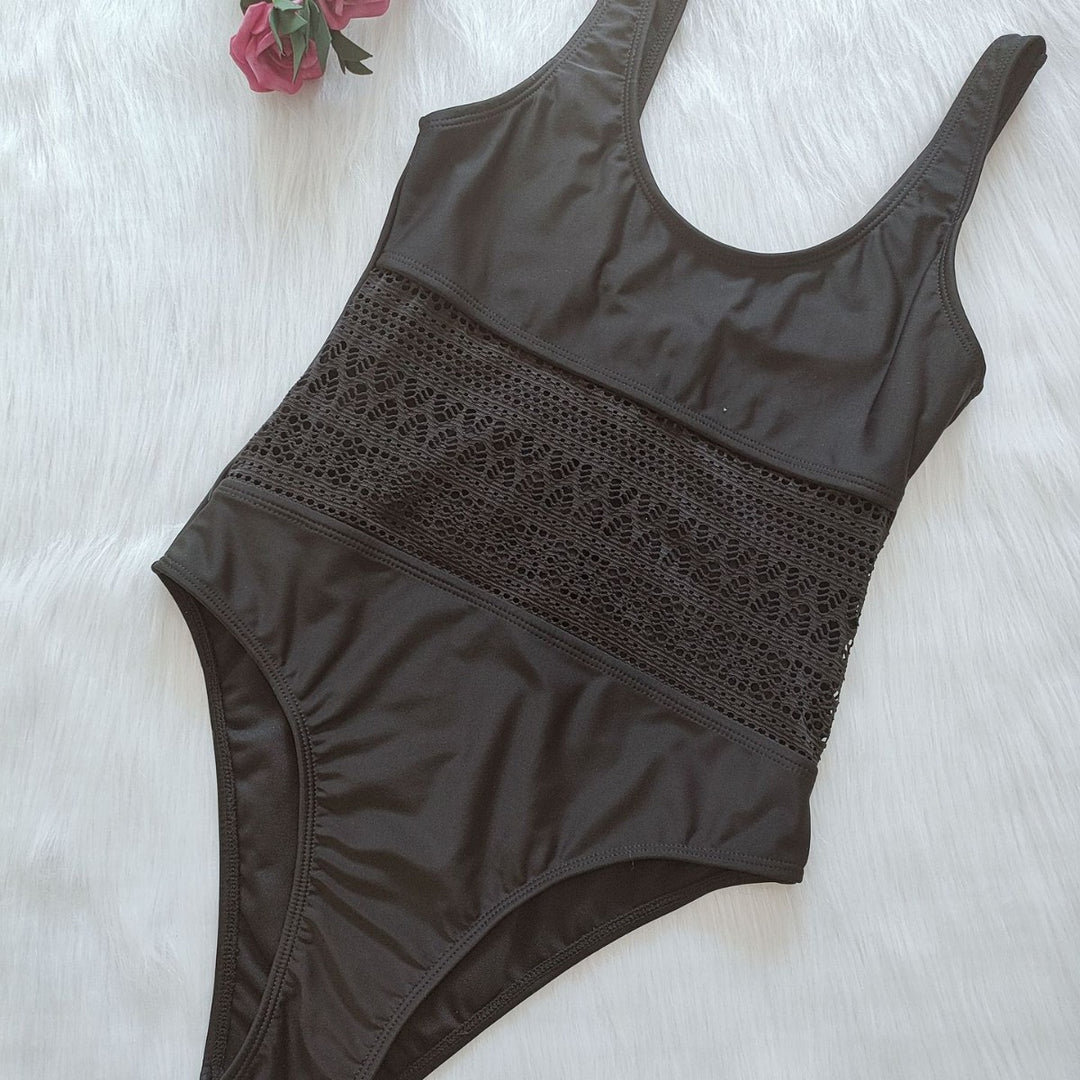 Damen Eleganter Einteiler-Badeanzug mit Spitzenakzenten EB