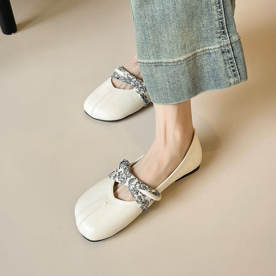 Damen Ballerinas mit floralem Riemen und bequemer Sohle EB