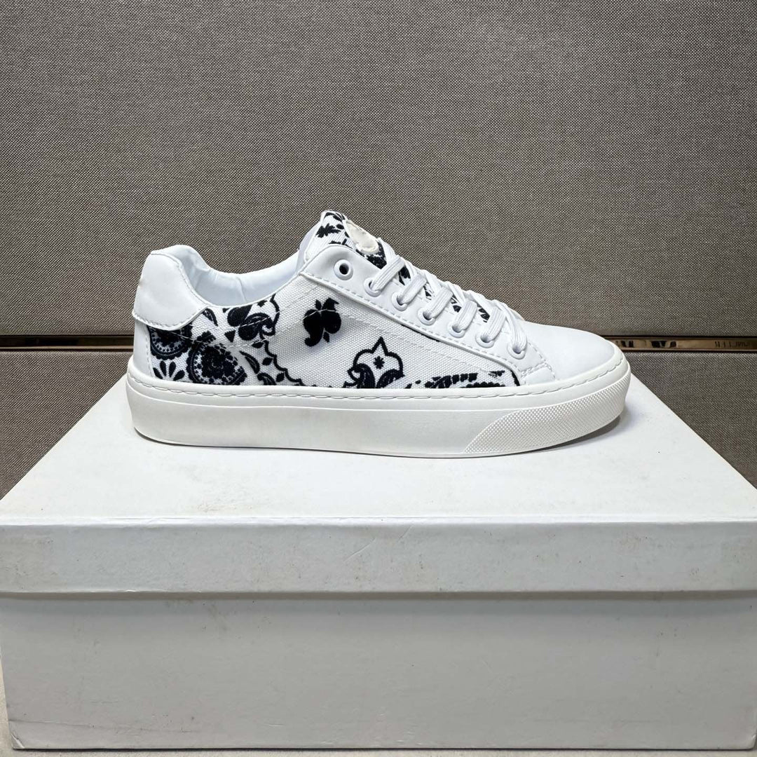 Damen Sneakers mit einzigartigem floralen Muster und komfortabler Gummisohle EB
