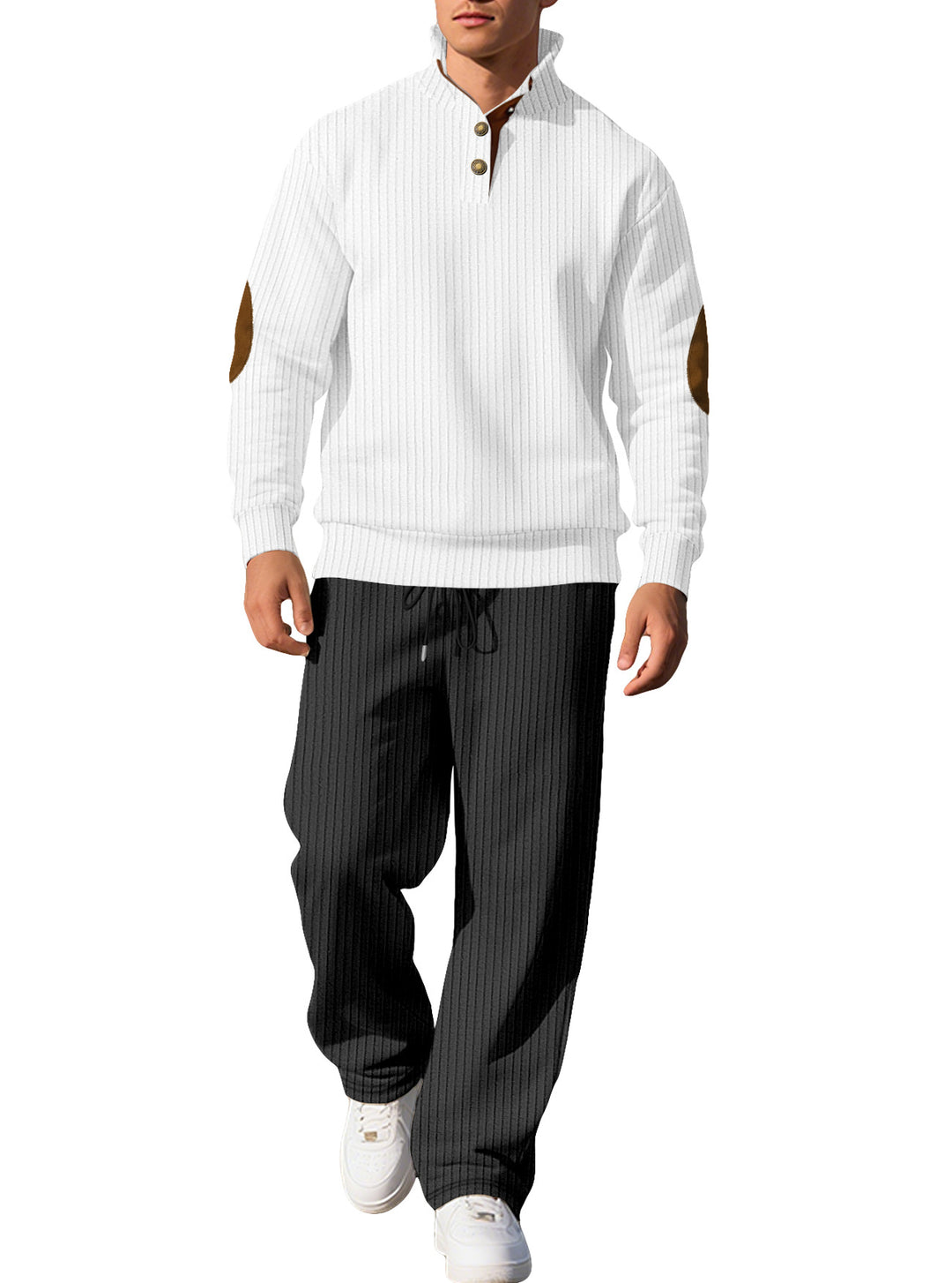 Herren nan feiner Rippstrickpullover mit halber Knopfleiste hohem Stehkragen und kontrastierendem Suedine-Ellbogenbesatz EB