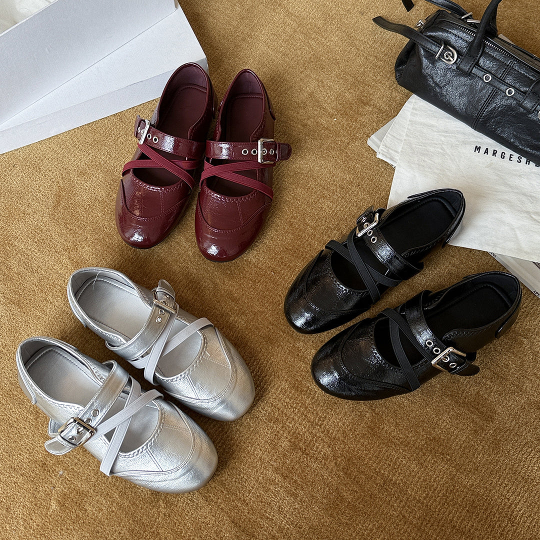 Damen Elegante Ballerinas mit doppeltem Riemen und hochwertiger Lederoberfläche EB