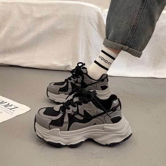 Damen Sportliche Chunky Sneakers mit atmungsaktiven Netz-Elementen EB