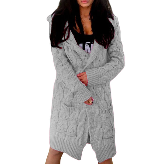Damen Strickjacke mit modernem Zopfdesign und praktischen Taschen EB