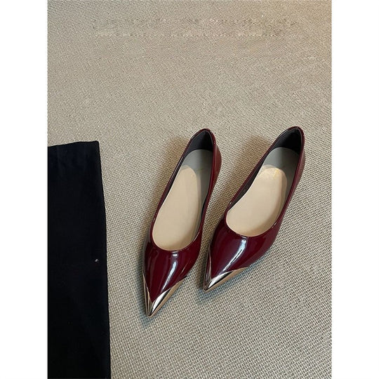 Damen elegante spitze Ballerina-Pumps mit glänzendem Metallic-Akzent EB