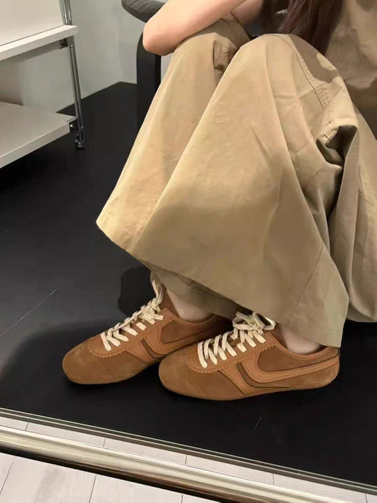 Damen trendige Sneakers im Retro-Stil EB