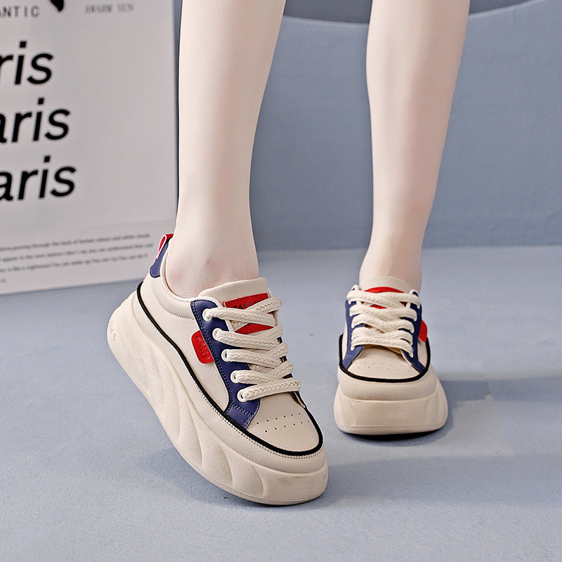 Damen Sneakers mit hohem Plateau und innovativem Design EB
