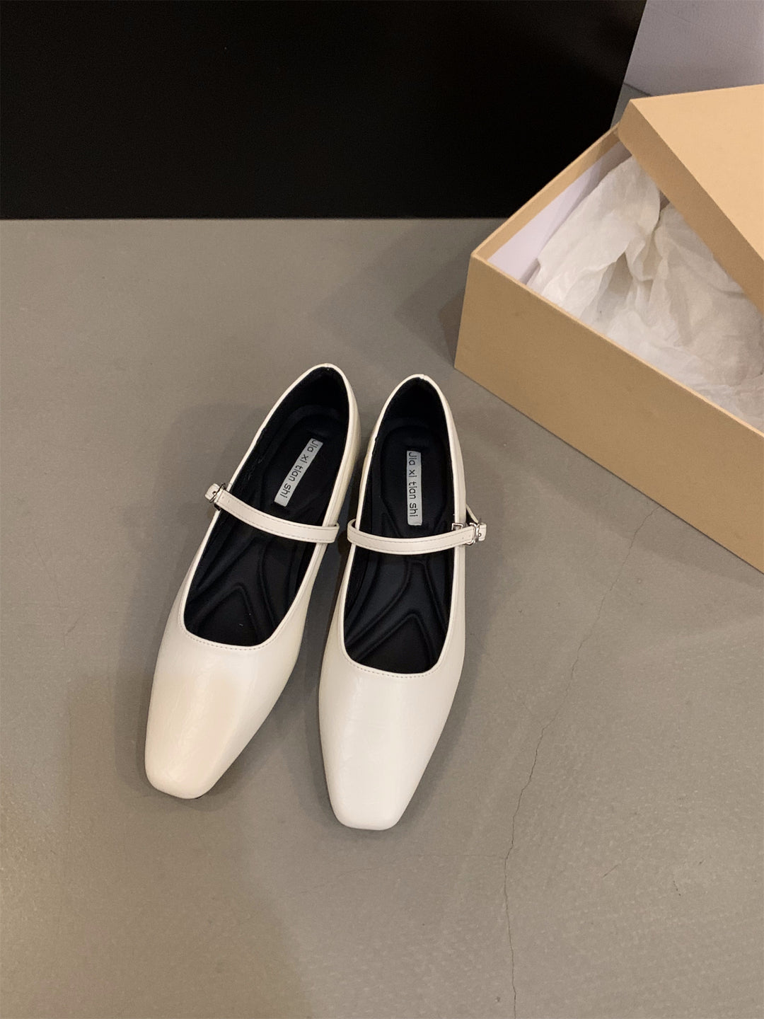 Damen elegante Ballerinas mit glänzender Metalloberfläche und komfortabler Ferse EB