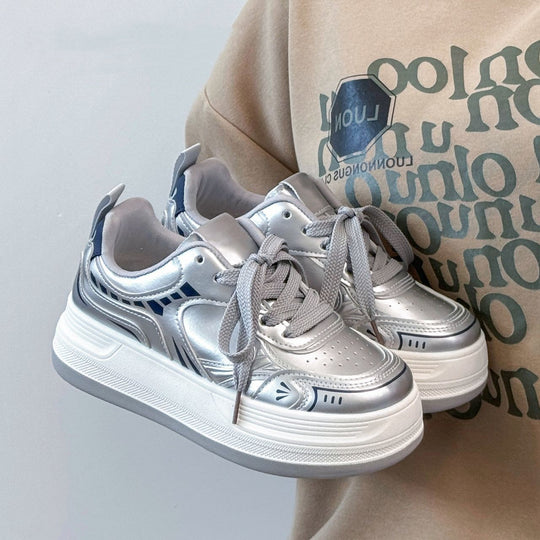Damen Moderne Plateau-Sneaker mit metallic-Optik und dämpfender EVA-Zwischensohle EB