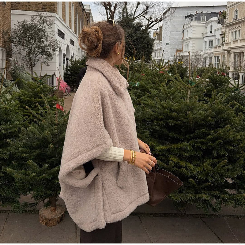 Damen Flauschiger Poncho EB