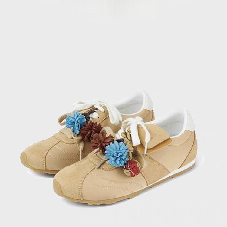 Damen modische Sneaker mit Blumenapplikationen EB