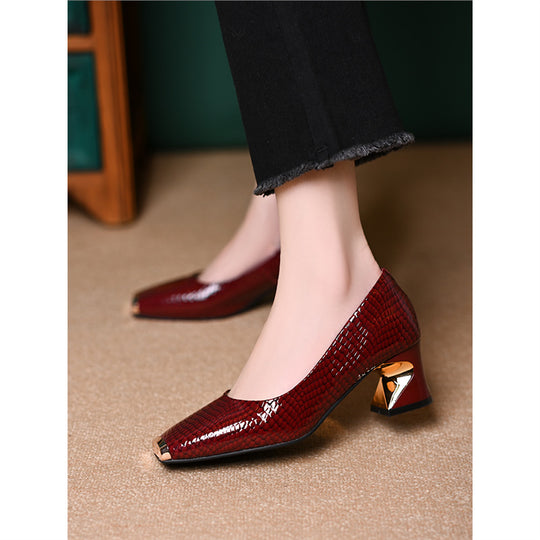 Damen Elegante und schicke Pumps mit glänzendem Finish EB