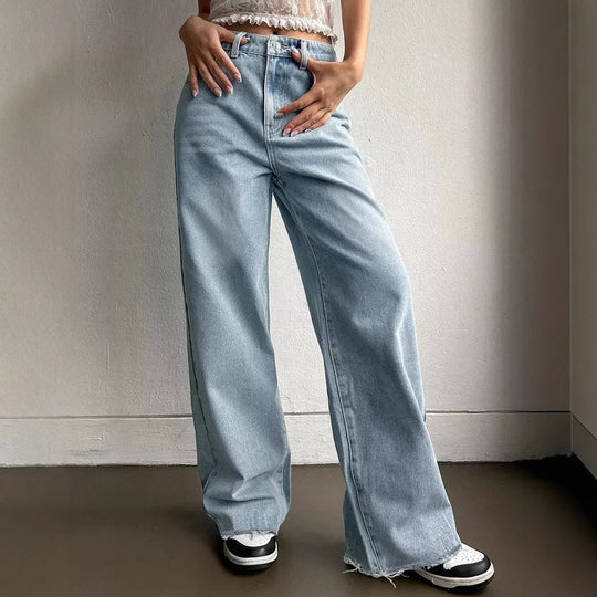 Damen Weite Jeans mit lässigem Schnitt und fransigen Säumen EB