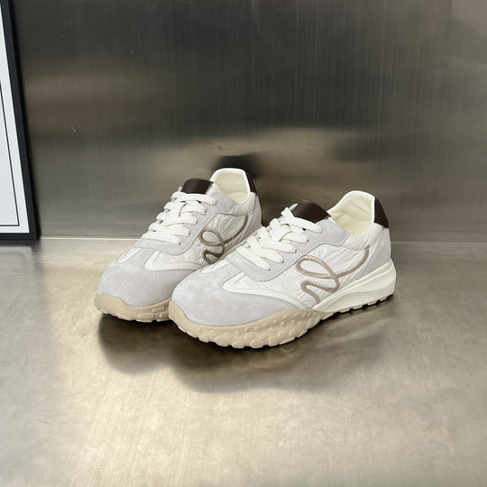 Damen Sportliche Sneakers mit gepolstertem Futter und rutschfester Laufsohle EB