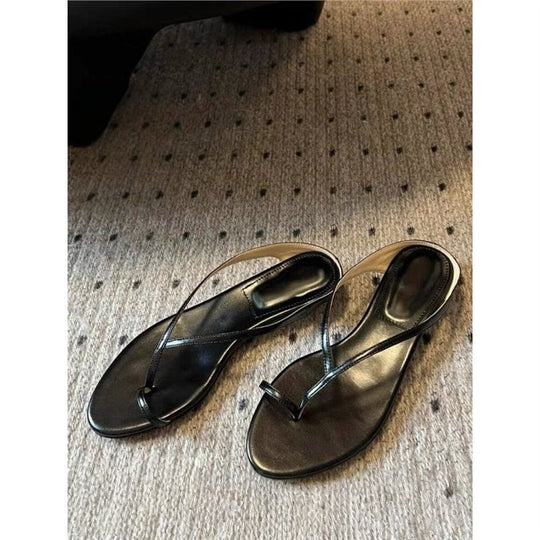 Damen elegante Zehentrenner mit raffinierten Riemen EB