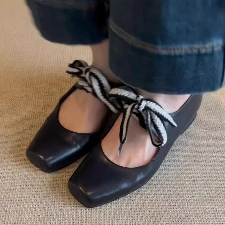 Damen elegante Ballerinas mit modischem SchnürDesign und komfortablem Blockabsatz EB