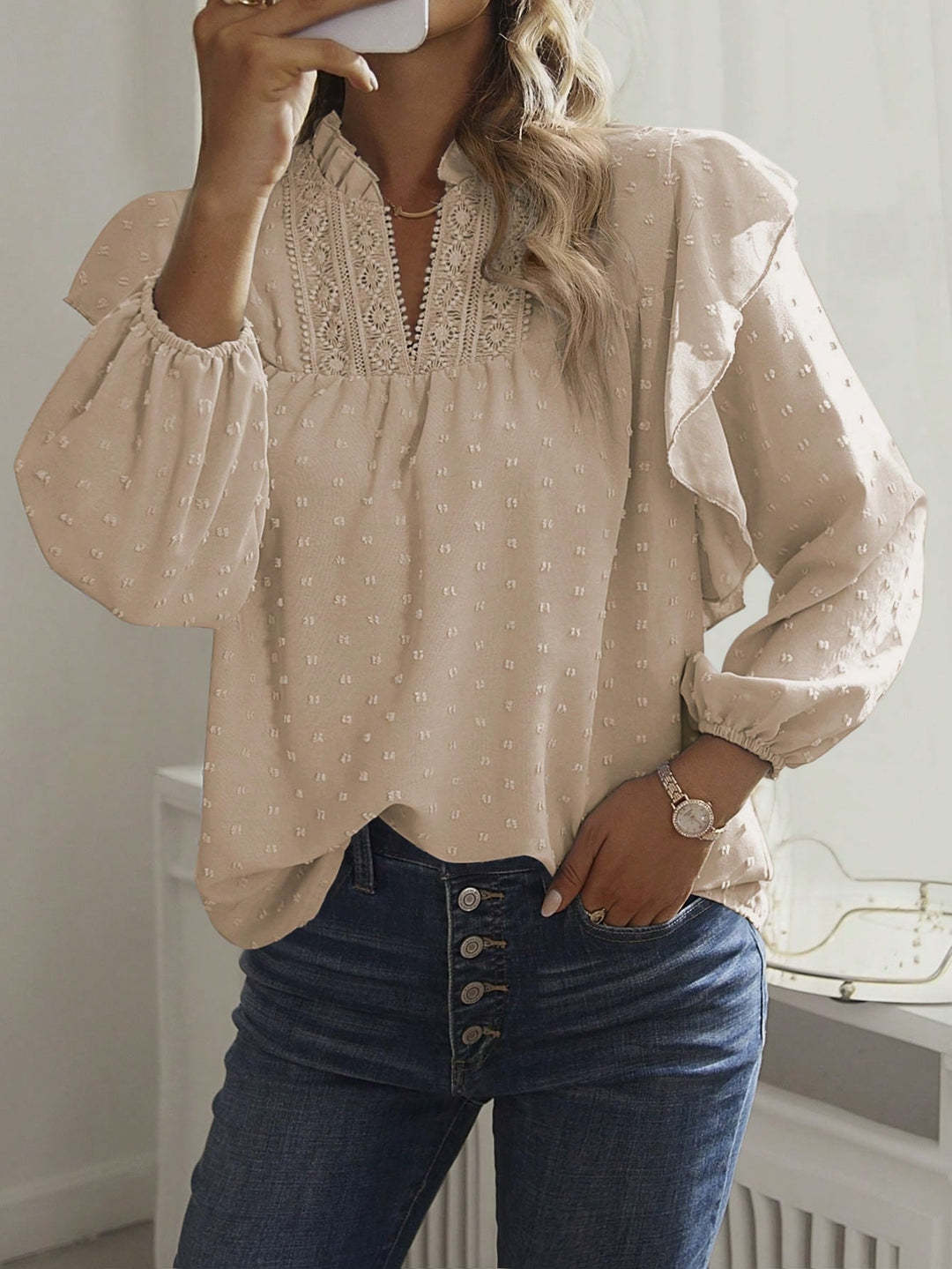 Damen Viskose-Bluse mit Spitzenstickerei und Volantärmeln EB