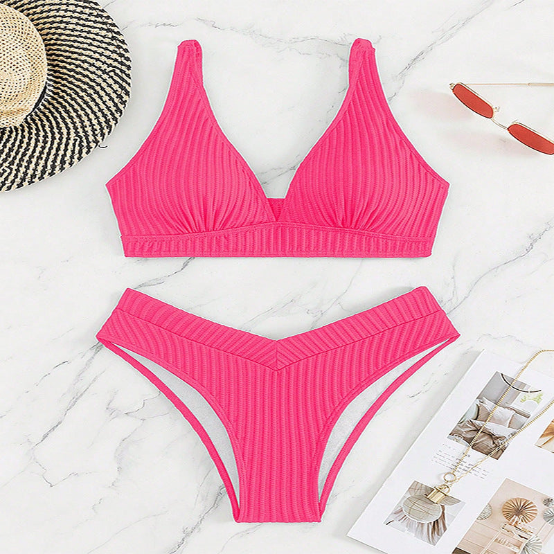 Damen Triangel-Bikini-Set mit hoch geschnittenem Slip und strukturiertem Oberteil EB