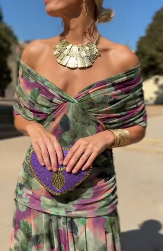 Damen nan fließendes Abendkleid mit transparentem Chiffon-Capelet, V-Ausschnitt und taillierter Drapierung EB