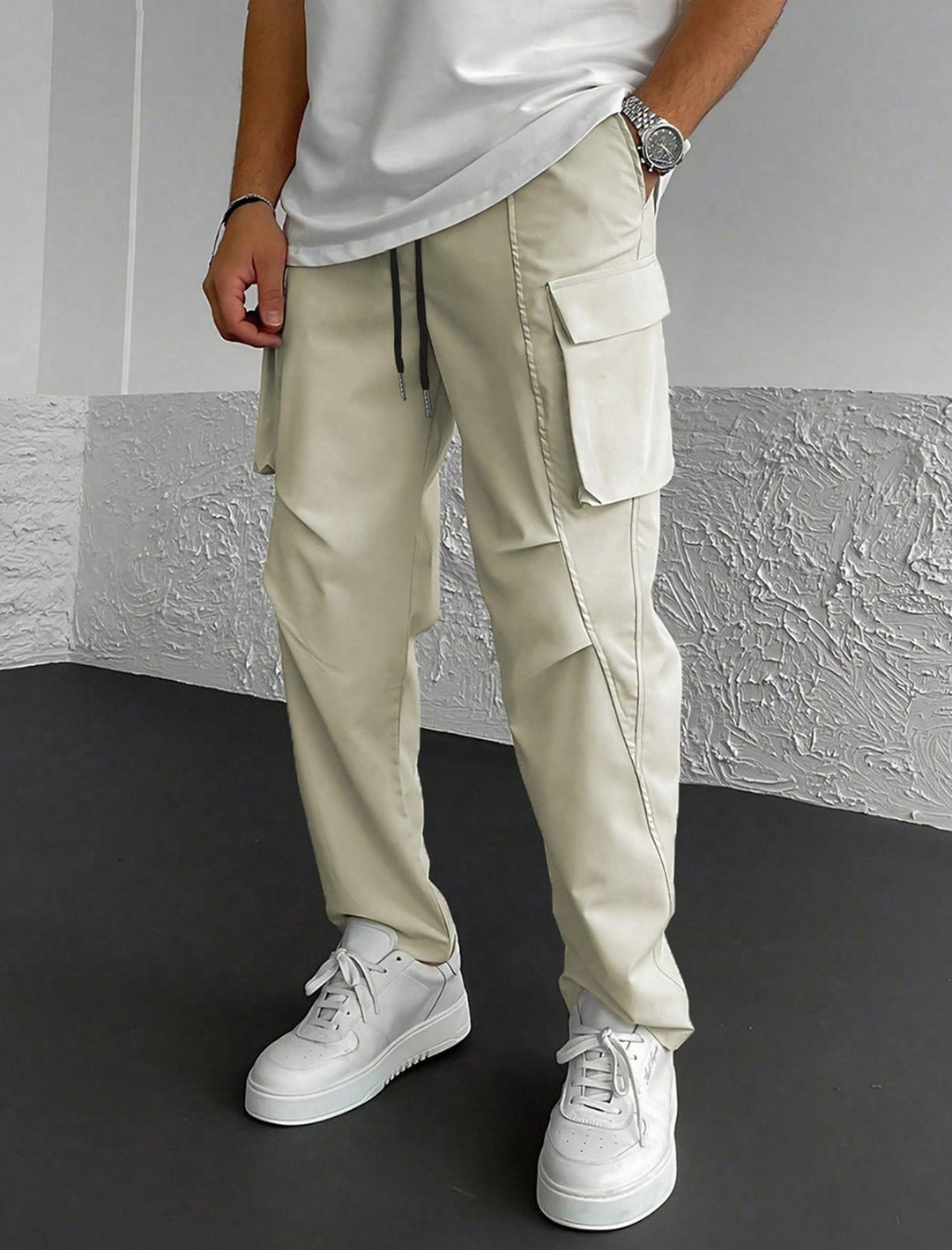 Herren Cargo-Hose mit multifunktionalen Taschen und elastischem Bund EB