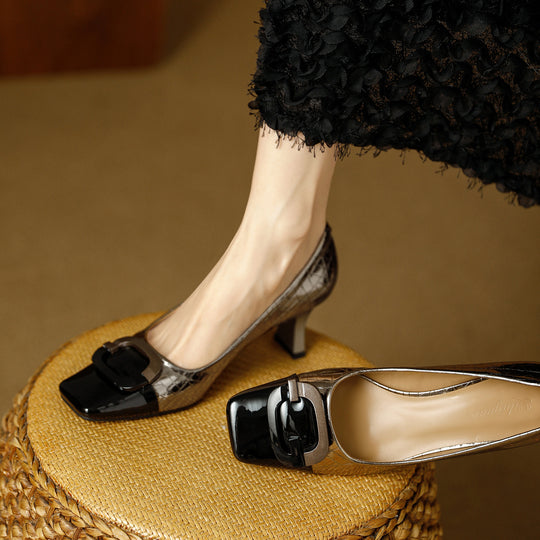 Damen elegante Pumps mit quadratischem Zehenbereich und modischer Schnallenapplikation EB