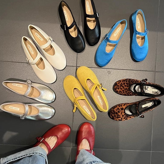 Damen modische Mary Janes mit verstellbarem Riemen und glänzender Oberfläche EB