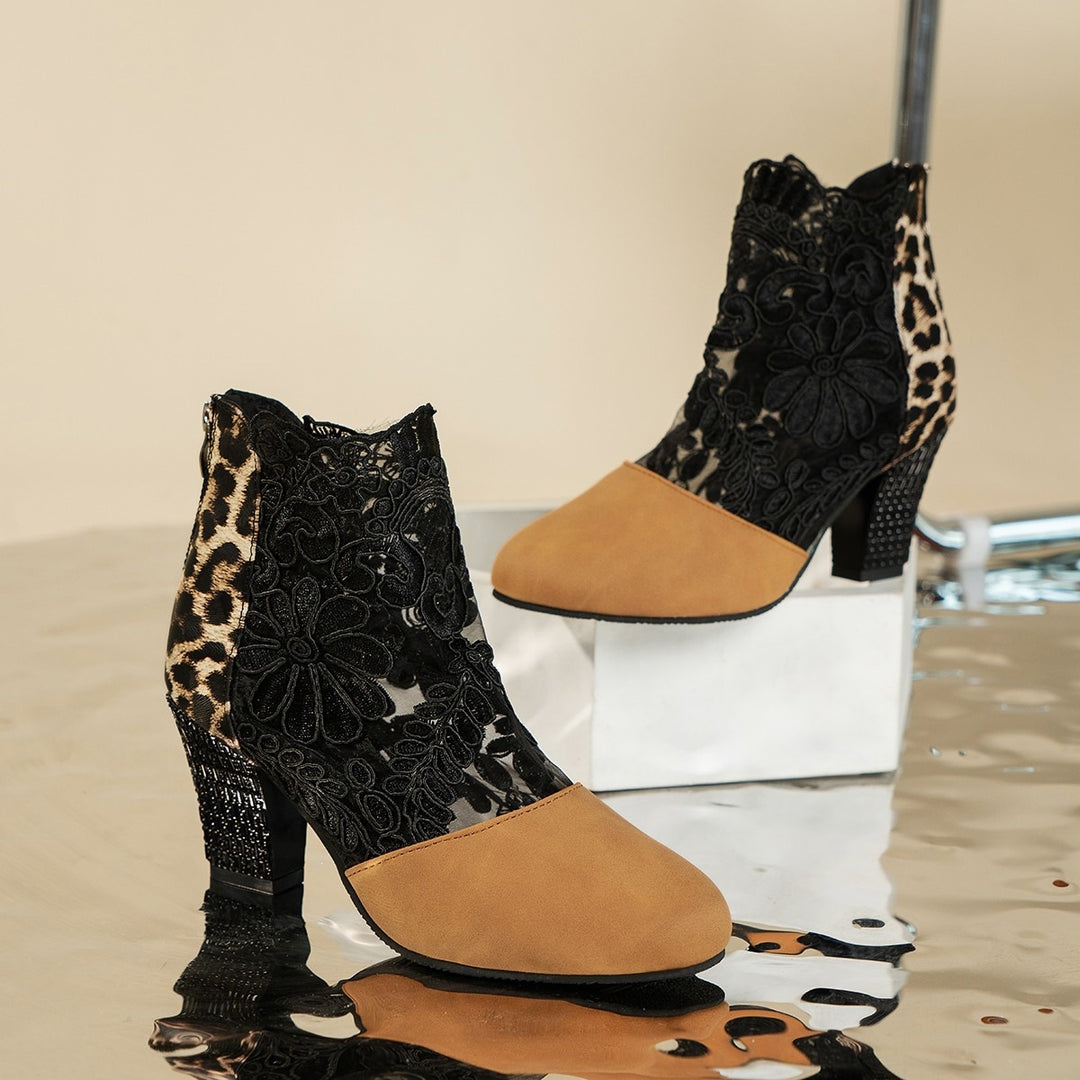 Damen Elegante und raffinierte Pumps mit floralen Spitzenverzierungen EB