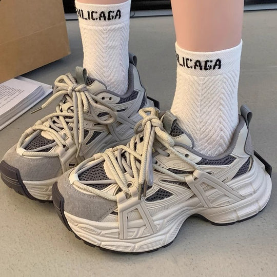 Damen Sportliche Sneaker mit atmungsaktivem Material und dämpfender Sohle EB