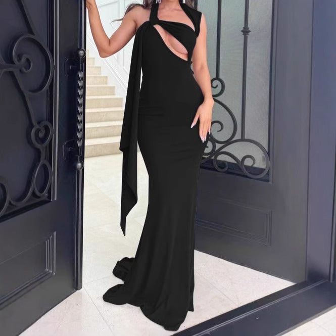 Damen Maxi-Kleid mit asymmetrischem Schnitt und raffiniertem Ausschnitt EB