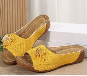Damen modische Pantolette mit floralem Applikation und ergonomischem Fußbett EB