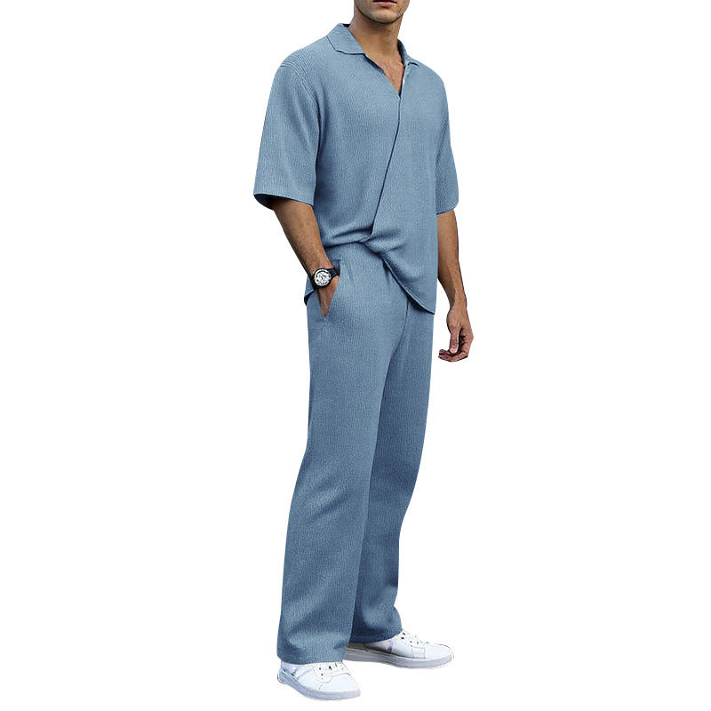 Herren elegantes Freizeit-Outfit aus weichem Strickmaterial mit lässigem Schnitt EB