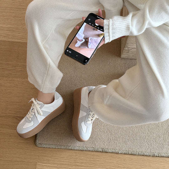 Damen Sneakers im sportlich-eleganten Design mit atmungsaktiver Obermaterialkombination und rutschfester Sohle EB