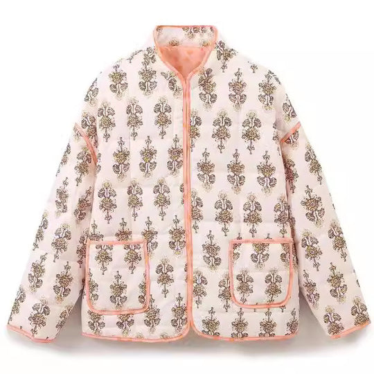 Damen nan gesteppte Stehkragenjacke mit floralem Längsprint, aufgesetzten Taschen und kontrastierender Paspel EB