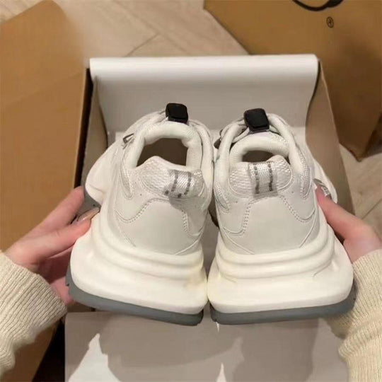 Damen Sportliche Trail-Sneaker mit atmungsaktiver Mesh-Oberfläche und rutschfester Sohle EB