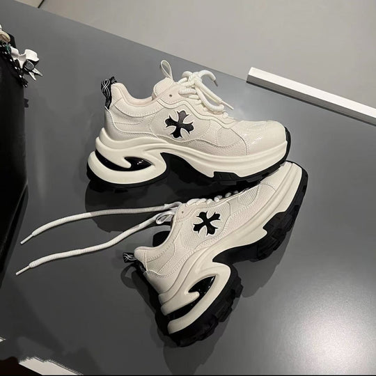 Damen Sportliche Chunky Sneakers mit atmungsaktiver Mesh-Oberfläche EB