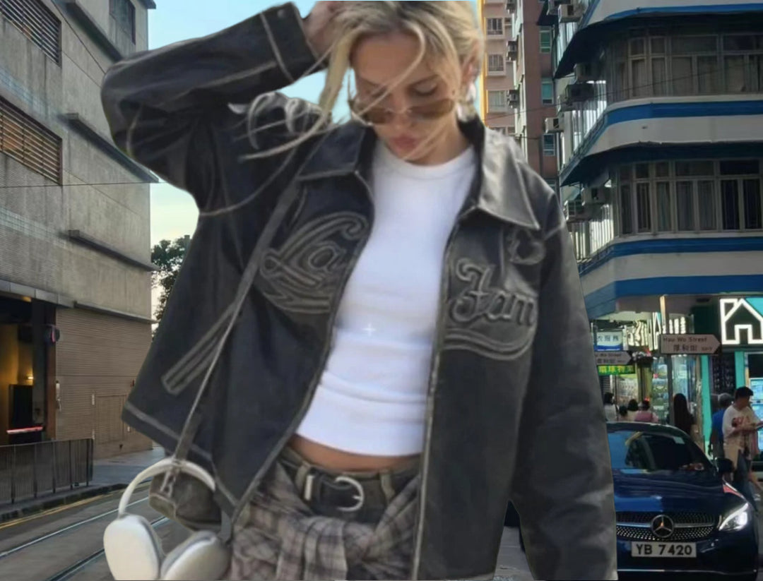 Damen modische Jacke mit trendigen Stickdetails und lässigem Schnitt EB