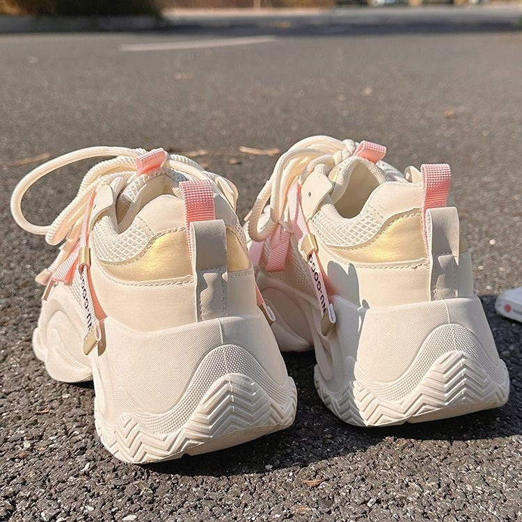 Damen Sportliche Sneakers mit innovativer Schnürung und atmungsaktiver Mesh-Oberfläche EB