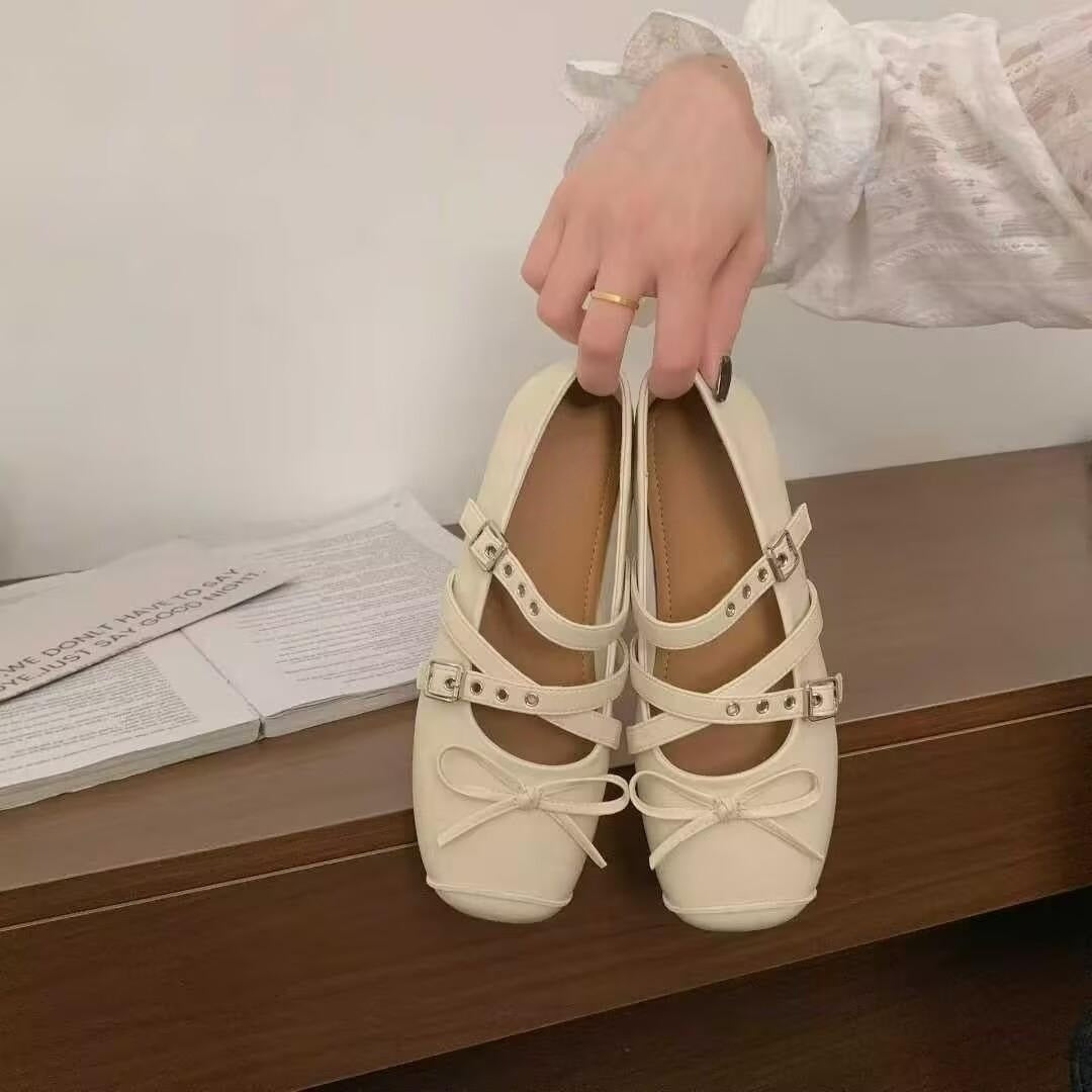 Damen Ballerina-Schuhe mit dekorativen Doppelschnallen und modischen Schleifen EB