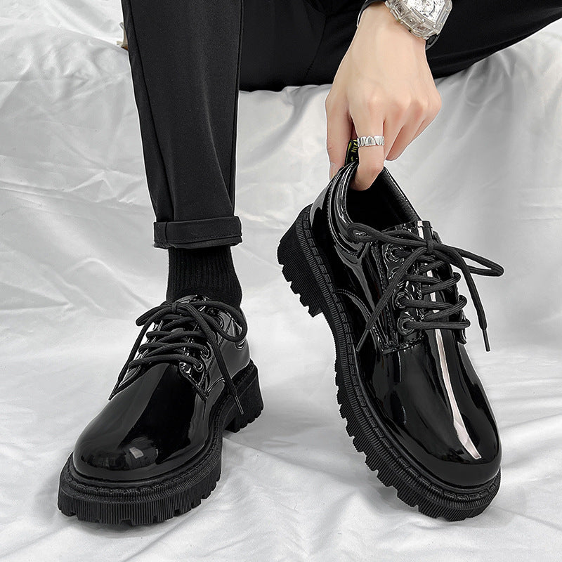 Damen Hochglänzende Schnürschuhe EB