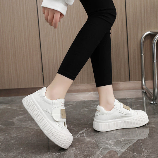 Damen elegante Slip-On Sneakers mit verstärktem Profil EB