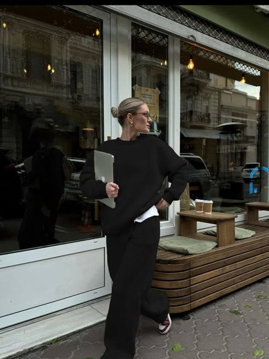 Damen Oversize-Sweatshirt und High-Waist Lounge-Jogginghose Set aus brushed Baumwollmix Eichborn Berlin