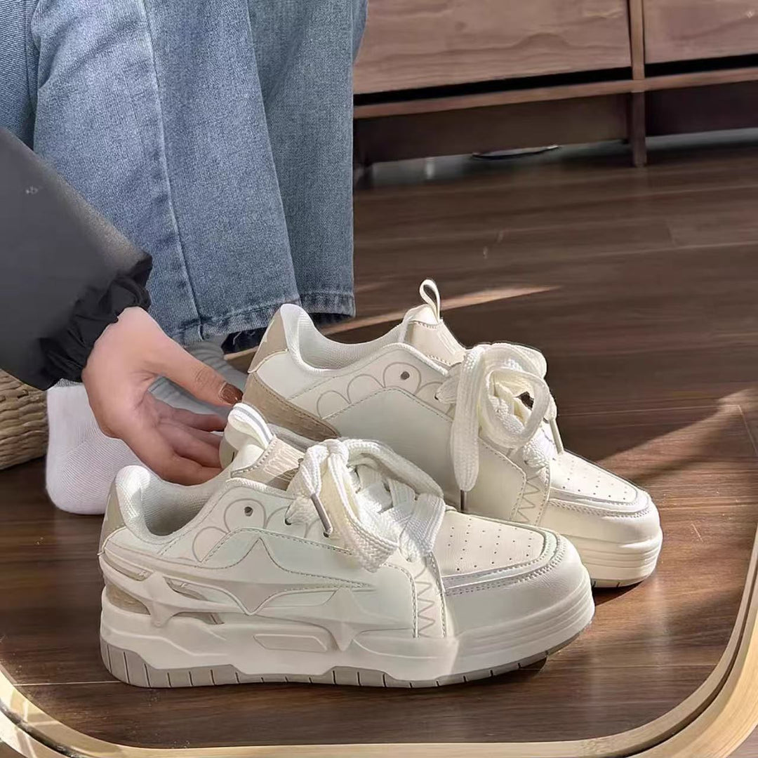 Damen Sportliche Sneakers mit modernem Design und dämpfender Sohle EB