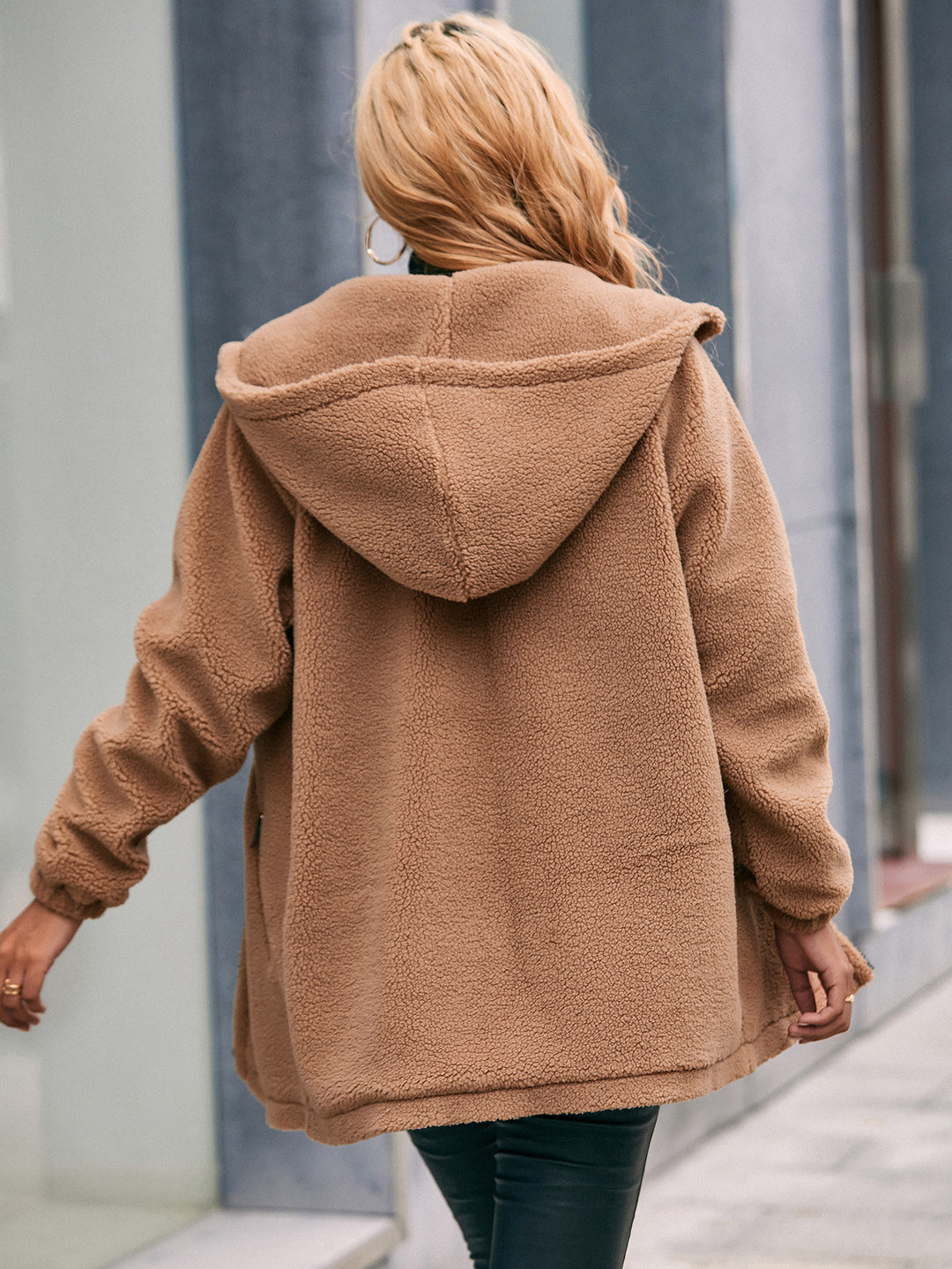 Damen Teddy-Fleecejacke mit praktischen Taschen und hohem Kragen EB