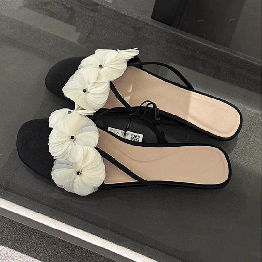 Damen elegante Zehentrenner mit floralen Details EB