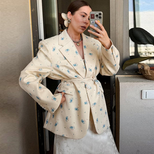 Damen Oversized Blazer mit floralen Details und Taillengürtel EB
