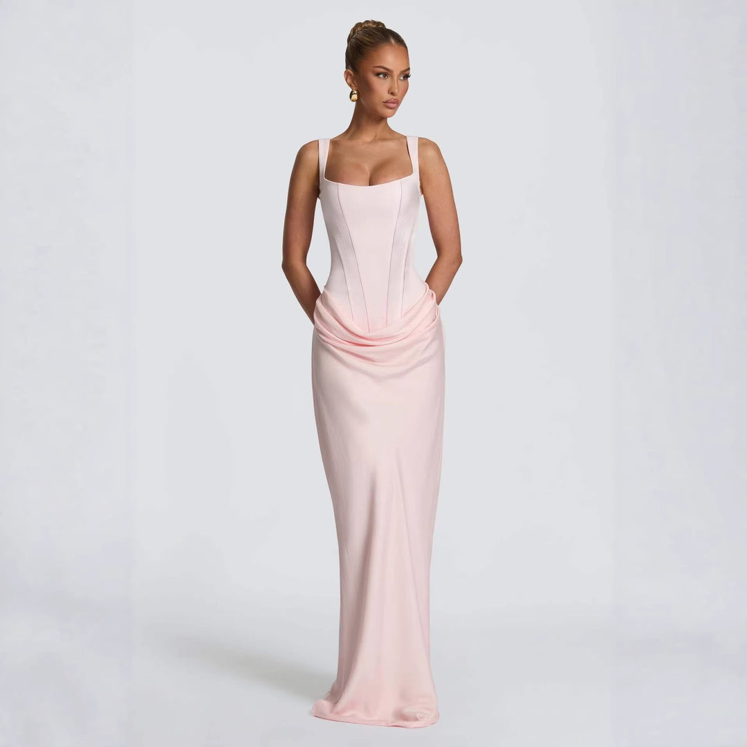 Damen Elegantes Maxikleid mit figurformendem Schnitt und zarten Drapierungen EB
